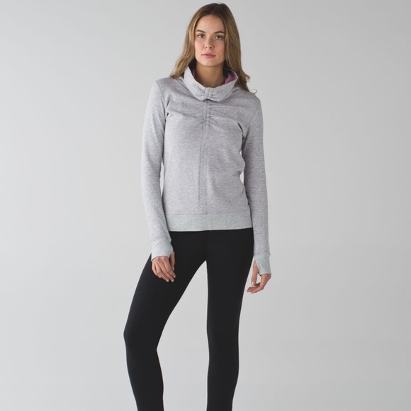 Lululemon In A Cinch Long Sleeve Tee - Picture 3 of 11